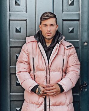 Ken Quer Instagram - Hello mes Chichibinws voici ma nouvelle sélection Boohoo j’étais d’humeur rooooose !
Et vous de quelle couleur aimez vous vous habiller ?
@boohoomanofficial @boohoofr @aliifrenchi