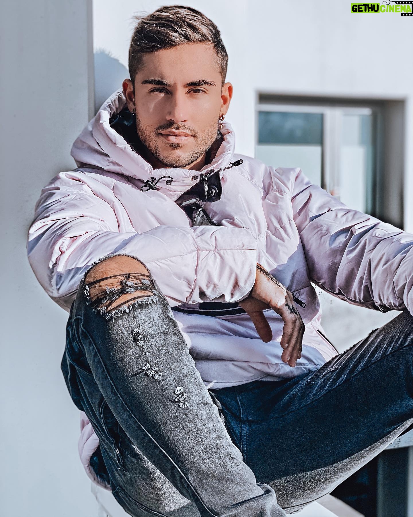 Ken Quer - 5.2K Likes - Hello mes Chichibinws voici ma nouvelle sélection Boohoo j’étais d’humeur rooooose !
Et vous de quelle couleur aimez vous vous habiller ?
@boohoomanofficial @boohoofr @aliifrenchi
