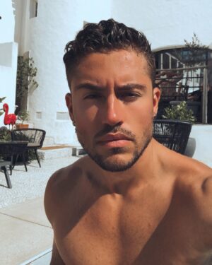Ken Quer Instagram - Fucking Birthday 🎂 

#birthday #summer #tan