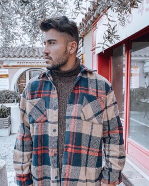 Ken Quer Instagram - Go couper d’la bûche !  @l_homme_k #winterstyle