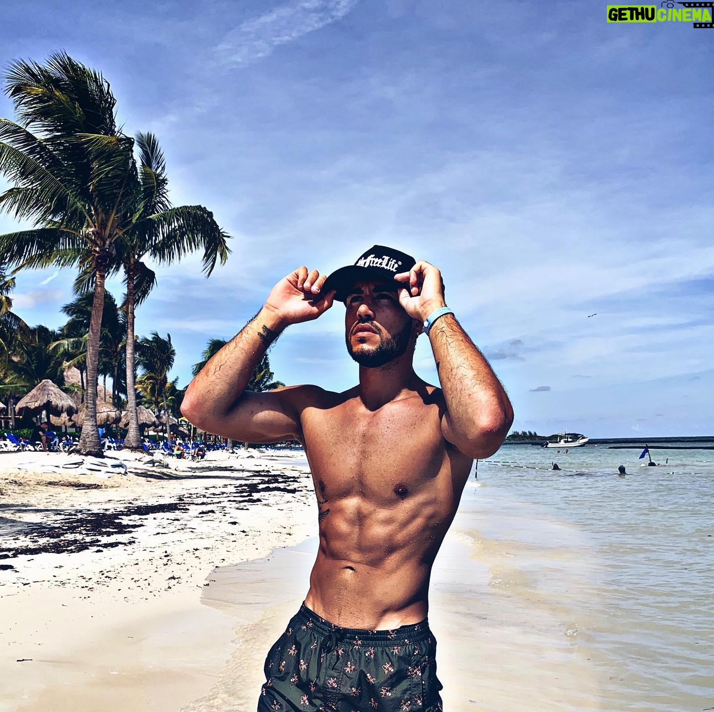 Ken Quer - 3.1K Likes - Évasion ☀️
