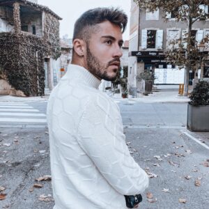 Ken Quer Instagram - Mes Pamprenelles j’espère que vous allez bien, voyez positif, profitez de ce reconfinement pour vous recentrer ! Appelez vos proches et prenez en soins.

Autre chose importante, Donnez vous la main, seul on ne vas pas bien loin. ♥️. @balr