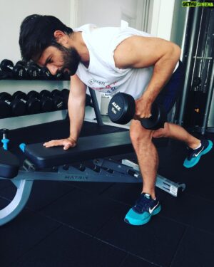 Kenan Ece Instagram - Filme kadar kol çalışmak yok! 😄👊🏻✌🏻💪🏻 @boutiquepilates