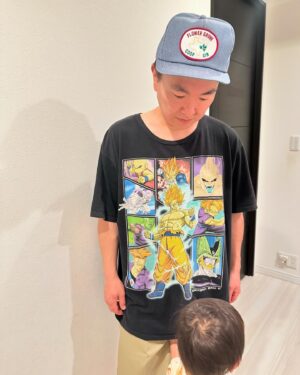 Kenji Yamauchi Instagram - 。
レンタル自転車を初めて利用した🖐️

便利やなーーー

すぐに登録できて、しかも電動自転車やし楽でした🖐️

そんな私のTシャツはドラゴンボールTシャツ🔥

ツラが良くて即買いしました🔥🔥🔥🔥🔥

最高のメンバーやん😂

クレイジージャーニーのヴィンテージTシャツ回はもちろん見ました🖐️🖐️🖐️

もっと見たい😂😂😂😂😂買い付け凄いなぁ💸

そして埋蔵金も大好きです🔥🔥🔥

ジョンソンとコラボでどっか掘らせてくれないかなぁ😂

引き当てる自信あるけどなぁ💸💸💸💸💸

さぁさぁそして！！！🔥🔥🔥

今日の夜は鬼連チャン歌謡祭🖐️🖐️🖐️🖐️🖐️

生放送でっせー😂

何が起きるか、どうなるか分かりませんー😂😂😂

見てねー🖐️🖐️🖐️

#ヴィンテージ
#ヴィンテージTシャツ
#vintage
#vintagetee 
#vintagetshirt
#ドラゴンボール
#dragonball 
#かまいたち山内