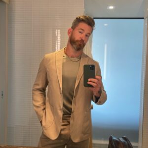 Kenny Brain Instagram - On the odd occasion, it feels real good to get dressed up - especially when you’re surrounding by so many amazing humans. Had a blast at the #corusupfronts and I have a tattoo on my butt to prove it. #forevermemories