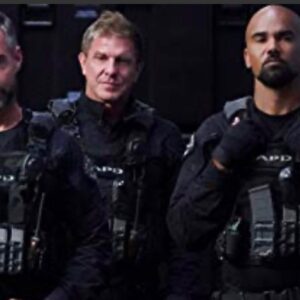 Kenny Johnson Instagram - This first picture is the original cast from the beginning with Justin Lin directing us !! So this being the last season , “Luca “was given a beautiful bittersweet send off , and it got to include my daughter Jelli aka “Kelly “!! It’s been my honor ,my privilege and my pleasure to give all I could as “Luca” !!! Thank you for all the incredible support !!! @swatcbs @swatwriters @cbstv @sony @sonypictures @sptv