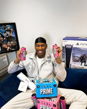 Kenny Ojuederie Instagram - GIVEAWAY! 💻 🎁 

As a thanks for the love and support, I want to give back to you all!

So I’ve teamed up with @pushthatbuttonapp (link in bio) to do a huge giveaway including:

- 2x 12 Case Pack of Prime Hydration Energy Cans (Blue Raspberry   Strawberry Watermelon) 
- Apple Watch SE GPS 44mm Alu Case/White Sports Band 2022
- Apple AirPods Pro (2nd Generation) 
- PlayStation 5 Console – God of War Ragnarök Bundle 

Want to keep it fair & equal, so using @pushthatbuttonapp to make sure all entries are tracked. 

To enter: 
- Like this post 
- Download @pushthatbuttonapp (link in bio) to register your entries 

More you enter, the better your chances! 

BONUS PRIZE: 
Tag 2 friends on this post, and I’ll pick someone at random to win some PRIME! 

Competition closes on 20/02/23 at 23:59 and the winner will be contacted via the email ‘winner@pushthatbutton.co.uk’ shortly after. 

Good luck! 

T&Cs apply: https://pushthatbutton.co.uk/kenny/competition-terms/
18  (UK only) 
Giveaway is not sponsored or endorsed by PRIME, Sony, Apple &/or Instagram