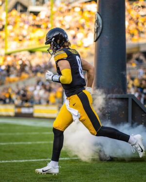 Kenny Pickett Instagram - Thank you, Pittsburgh! I came to this city 7 years ago and my life changed forever. Grateful for all of the amazing people I was fortunate enough to cross paths with, and for all of those who supported me along the way. I made life-long friendships and relationships that I will always cherish. Now, I am honored and excited for the next opportunity in my career - being able to play for the team that helped me find my love for the game as a kid. Go Birds!! 🦅