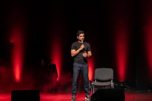Kenny Sebastian Instagram - THANK YOU @kennethseb for giving an INCREDIBLE show in Dublin. 🙌

Are you ready CORK ?? 

To see the magic by @kennethseb 😍😍😍 

An Amazon audience ✨
Thanks to the team for all the hard work BTS. 🫶🏻

PC - @jayanthshah 

#GkEntertainment