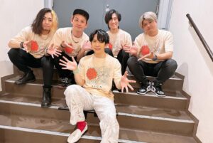 Kent Ito Instagram - 取り急ぎ！

昨日は「1st LIVE 咲音」ありがとうございました！

スタッフや客席にいた関係者の皆様から

「客席も含めてみんなで作った空気感が良かった」「伊東さんのファンマジで良い人多いですね！？」とか言ってもらえるのが僕は誇りです。

まだ写真あるかな〜？？あったら追加します！