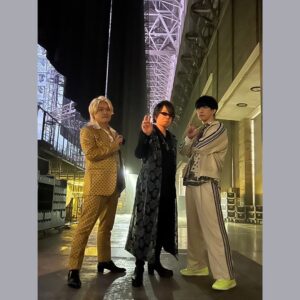 Kent Ito Instagram - ヒプマイマイク10thライブ day2！！

無事終演！！！

ありがとうございました！

その場で撮れる人でとりあえず撮ったり・・・

一緒に歌ったのづと撮ったり！

あとはやっぱり麻天狼だったり！