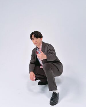 Kent Ito Instagram - sideM 8thライブ！
パンフはこんな感じの衣装でした！

動画も見てくれたかな〜？？
いよいよ今週末！！

僕の出演はday2です！