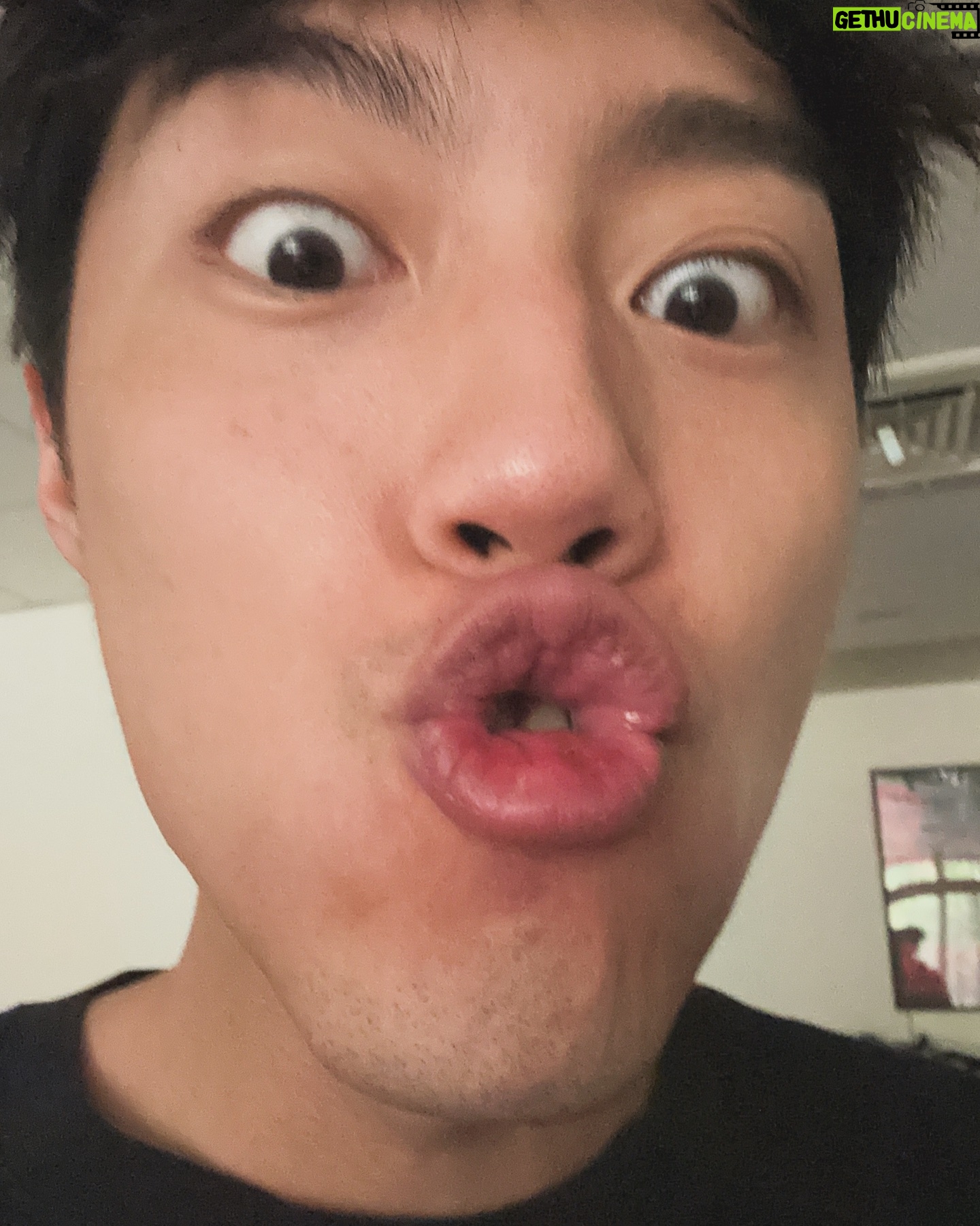 Kent Tsai - 3 Likes - 今年很棒
送給2023一個大大的啾啾
2024會更開心的呦❤️