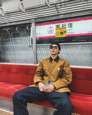 Kent Tsai Instagram - 很累
但
柏青哥中大獎5次
我媽很開心
夠了