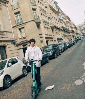Kenta Kataoka Instagram - in France3

そびれた思い出たち

Photo @sotarogoto 

#sumika
#Phoenix
#FRANCE