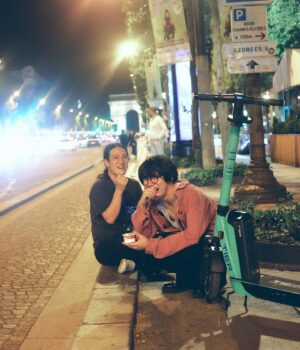 Kenta Kataoka Instagram - in France3

そびれた思い出たち

Photo @sotarogoto 

#sumika
#Phoenix
#FRANCE