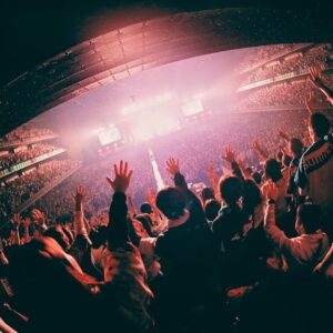 Kenta Kataoka Instagram - 2024.04.21
¨FLYDAY CIRCUS¨ TOUR FINAL DAY17
神奈川県 ぴあアリーナMM

ツアー完走。
好きな人と縁を組み合いながら音楽が続けられて幸せです。

ネタバレも解禁☺︎
最後まで楽しみを守ってくれたみんなに感謝です。

（どこかで盛大に感想会をやりたいですね）

Photo @sotarogoto 

#sumika
#FLYDAYCIRCUS
#フラサカ
#神奈川県
#横浜
#ぴあアリーナ