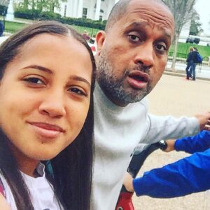 Kenya Barris Instagram - HAPPY BIRTHDAY TWIN!!!! @leyahbarris I know you hate that you look like me but what can I tell you??!!🤷🏽‍♂️😂. I love you to DEATH ParPar Barris and I am amazed and astounded by you EVERYDAY!! You have changed me and my life in ways I can’t even tell you, but I hope you know.  I’m tearing up as I write this to you because you mean so much not just to me, but to our family and we ALL love you for what you do for us!!! So on this day I ask God (we’ll talk about this later) to bring you all the protection and blessings that you need to continue on with your journey.  I am so glad to have you by my side!!!! #blessed #3daughters3sons