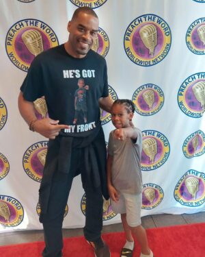 Kenyon Glover Instagram - Alright... We came, we saw and we conquered. What an amazing night Hosting the 2023 Shining Star Awards again. And I brought along my mentee @thatboyking__ to watch his mentor work. He even got interviewed on the red carpet. 

#GodsSoldier #mentorship #KenyonGlover #AtlantaGeorgia #ShiningStarAwards #preachthewordworldwidenetwork #ptwwntv #redcarpet #Host