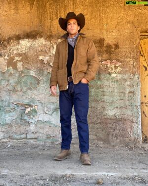 Keon Alexander Instagram - Quantum Leap 
 
What’s the first song that comes to mind? 
 
I’ll go first… 
Big & Rich’s classic hit “Save a horse, Ride a cowboy” 
 
 
 
 
 
 
 
 
 
 
 
Photographs by Misa Aikawa House
#QuantumLeap
