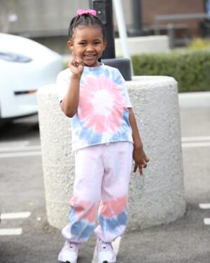 Keonna Green Instagram - It’s her world and I’m just living in it. Love you baby girl @navibaby_ .