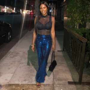 Keonna Green Instagram - When Spring tells you to wear sparkles you better wear ✨ 😒.
#virgosarehighmaintenance
#42withthecrew
