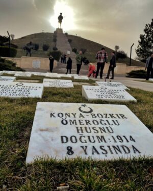 Keremcem Instagram - @rotahane ile Uşak, Kütahya, Afyon ve Bilecik'i geziyoruz. Güzel ekip, harika rota, tarih dolu bir memleket.