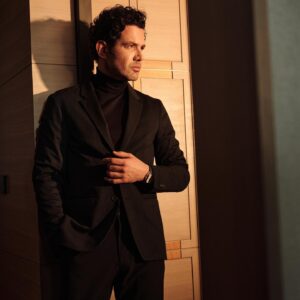 Keremcem Instagram - From months ago :)
Photographer: @_mertakdeniz_ 
Styling: @senasecen1 
Video: @wmervefatma , @fatihsatc
Make-up: @makeupdamlabakr
Hair: @_ridvandeniz
Photo Assist: @esrantopal 
Styling Assistant: @hilalfidanerdem
Hair Assistant: @ademsekel
Manager: @kanatlid
Location: @fairmontquasaristanbul 
Special Thanks: @oondesbuket , @buket_oguz , @rahmiyavuz1
