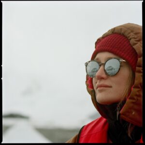 Kerry Bishé Instagram - No country owns any part of Antarctica. It is dedicated to Peace and Science. And today it reached its highest temperature in recorded history. https://www.washingtonpost.com/weather/2020/02/07/antarctica-just-hit-65-degrees-its-warmest-temperature-ever-recorded/?utm_campaign=wp_main&utm_medium=social&utm_source=twitter