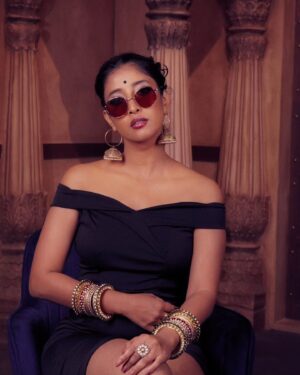 Ketaki Narayan Instagram - Too Glam To Give A Damn 🔥

Featuring @ketakinarayan 🦄

MUA @makeupbyshraddhaw 

Studio @the_stage_studio08 

Special thanks to @mohitoshjadhav & @arryajugtap 

#modelsofinstagram
#fashionphotographer
#modelinglife
#fashioneditorial
#photographylovers
#modellife
#modelingagency
#glamourshoot
#modelsearch
#photooftheday
#instamodel
#punemodel
#punelifestyle
#modellifeinpune
#punephotography