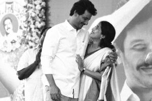 Ketaki Narayan Instagram - There are some co actors you feel like working 10000 times and more , I have found one in you @actorjiiva 
I can just pore a lot of gratitude towards you for being just an amazing amazing partner. 
 
Directed by @mahivraghav

#LegacyLivesOn @mammootty @actorjiiva @shivmeka @musicsanthosh @madhie_dop #SelvaKumar #ShravanKatikaneni @ketakinarayan @suzannebernert @maheshmanjrekar @ashrita_vemuganti_nanduri  @3autumnleaves @vcelluloidofficial @saregamatelugu