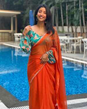 Ketaki Narayan Instagram - Hosanna🌻 

Wearing @cocktail_cf3
Designed by @mudasarmohamad 
Asst by @likhi_artellectuals 

#yatra2 #telugu #cinema #ketakinarayan