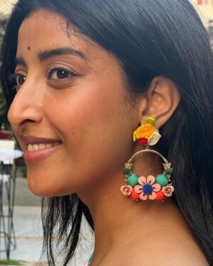 Ketaki Narayan Instagram - Hosanna🌻 

Wearing @cocktail_cf3
Designed by @mudasarmohamad 
Asst by @likhi_artellectuals 

#yatra2 #telugu #cinema #ketakinarayan