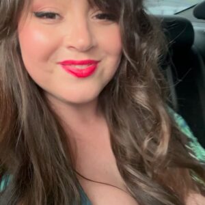 Kether Donohue Instagram - a night on the town💋💃🏻👗🩷