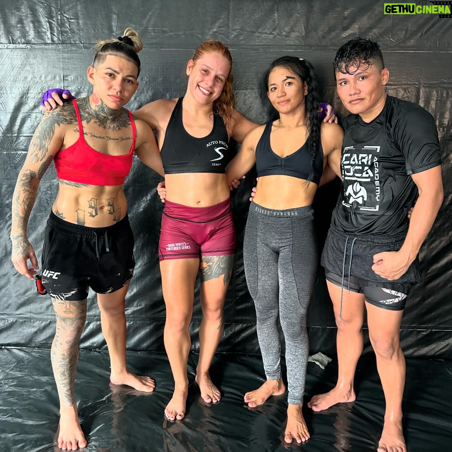 Ketlen Souza - 499 Likes - O HYPE É REAL
Simplesmente com as melhores do 🇧🇷🏆
@ketlenesquentadinhaofc @polastri_ufc @daymonstermma @anysilva_bjj faltando na foto @naizicantanhede que está chegando
#GirlPower #UFC #MrCage #MMA #Manaus #Amazonas