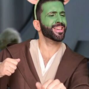 Keunam Instagram - YODA‼️🤭 Feliz #DíaDeStarWars ✨

Gracias @osho_90 por el trajín del croma xD

#maythe4thbewithyou #maythe4th #Malú #diadestarwars #starwarsday #díadestarwars #parodia #humor #imitacion #imitador #keunam