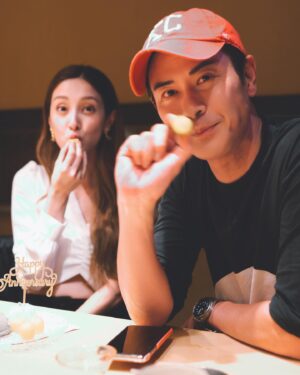 Kevin Cheng Instagram - 咁就五年啦❤️😌 
Happy 5th Anniversary to us! 

#812 #SushiTokami #OMAKASE #michelin 
@sushitokami.