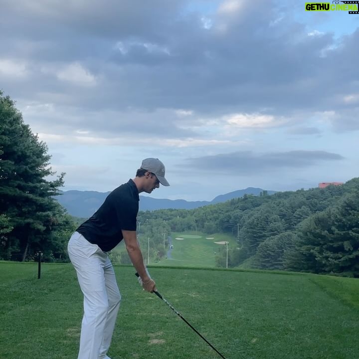 Kevin Dockry - 1.5K Likes - I am slowly becoming more and more addicted to golf which is not great for our finances…It was my first time back on the course after a long hiatus and Mother Nature threw everything at us. Heat, sun, rain, wind. Luckily my @callawayapparel_korea kept me dry and comfortable in the sun/heat! I finally understand high performance golf apparel! 🙏
Can’t wait to get back out on the course!