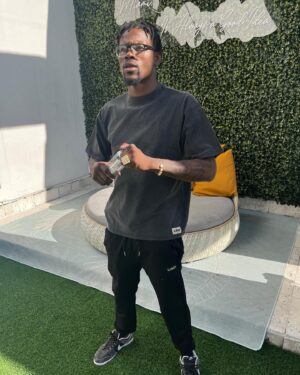 Kevin Holland Instagram - Miami ain’t bad. 
Post weigh in drip via @l3othelabel 
-

check out the website www.thel3o.com and use code KEVIN20 to get 20% off
#ufc287 #ufcmiami #supgirl

#neverletyamangermakeapost
My bad folks 🙏🏿 y’all know I like Judy’s