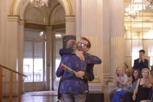 Kevin Johansen Instagram - Recordando un abrazo del querido @zurdoroizner! 🫶 (Foto: @en1mamborecopado).
