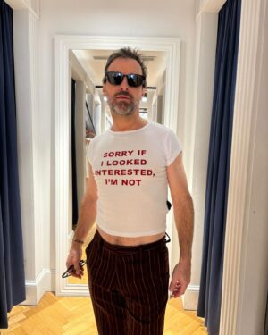 Kevin Johansen Instagram - My shirt is too sexy for me, Madrid! (Ph: @kimm.johansen 🫶).