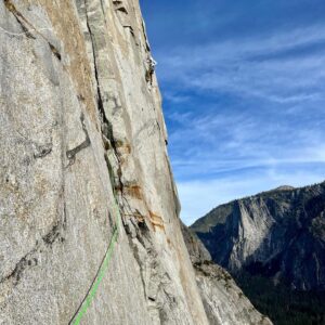 Kevin Jorgeson Instagram - All smiles during a fun day of cragging on The Nose with @sashadigiulian. Got crowded fast but nobody seemed to mind since we were all enjoying one of the best rock climbs ever! Can’t wait for more.