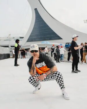 Kevin Lapierre Instagram - festival szn 

merci pour les clichés @pierreluccarle @billie.qc 🙏🏼📸