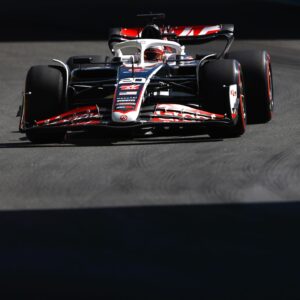 Kevin Magnussen Instagram - Time to go racing 👊🇺🇸 #HaasF1 #MiamiGP