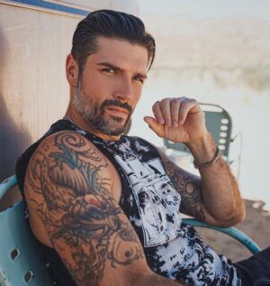 Kevin McNamara Instagram - Calm before the Storm. 
•
#Art #Actor #Artist #Film #Create #Believe #Dream #tattoo #tattoos #guyswithtattoos #ink #inked #tatts #fit #fitness #fitfam #fitspo #FitnessMotivation #Model #MaleModel #Style #Beard #Fashion