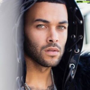 Kevin Miles Instagram - Ai me goes craaazy! This app is wild y’all! I’m fully obsessed 😳❤️‍🔥🔥😂