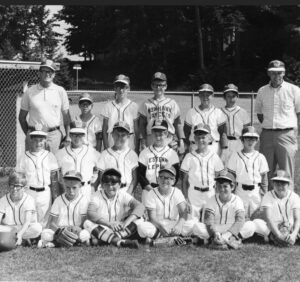 Kevin Sorbo Instagram - I am the third player from the left in the back row. I was 12 years old Little League baseball, my hometown of mound, Minnesota. Where do the years go? Yeah, I’m there with my my three sons glasses on.
