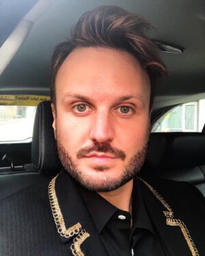 Kevin Vågenes Instagram - Herregud!!! Såååå flaut å vise dette😳 Sveip og se hvordan jeg kommer til å se ut om 40 år. Såååå gammel!! Hehehehe. Uff.. Heldigvis lenge til!