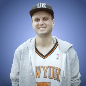 Kevin Vågenes Instagram - Billettlink i bio eller gå inn på Latter.no 🕺🏻😄