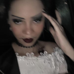 Kezia Caroline Instagram - plot twist : not a costume.
